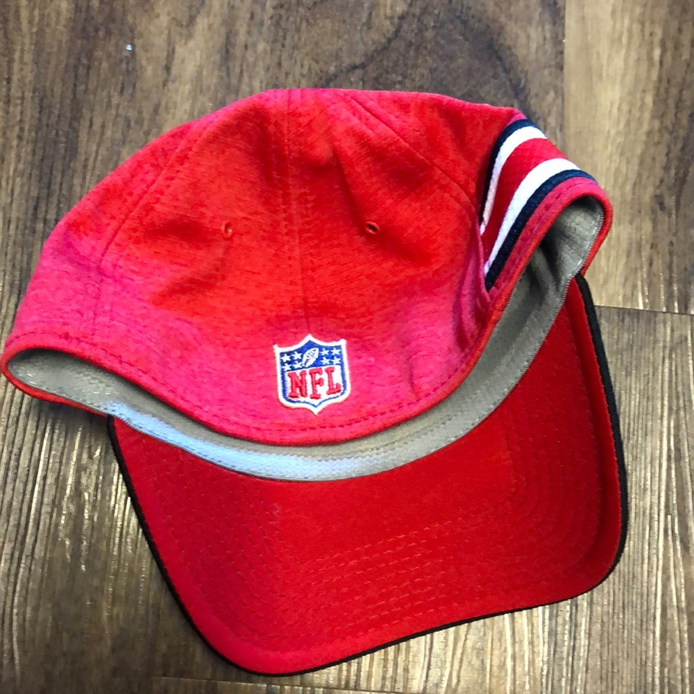 Falcons hat - Picture 2 of 2